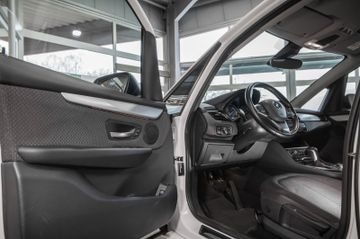 Bild 13 BMW 225 Active Tourer Plug in WR Navi