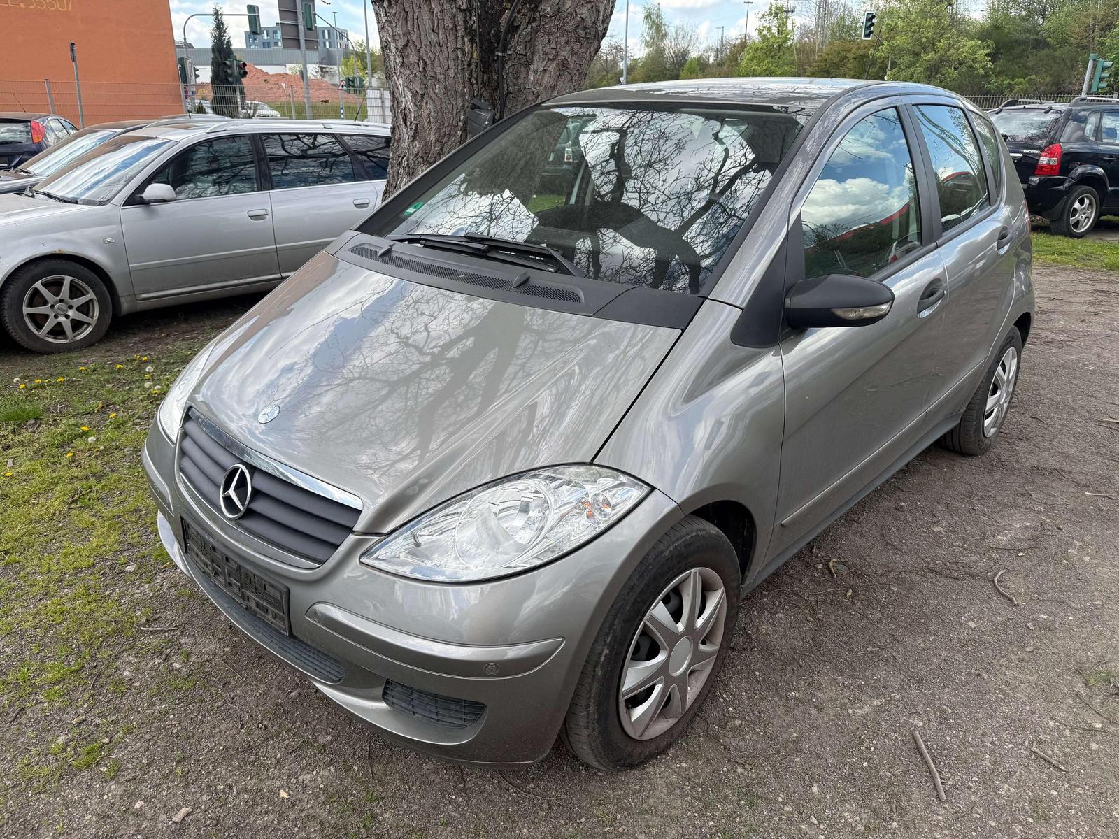 Mercedes-Benz A 150 A-Klasse  5-Türer Autotronic Elegance