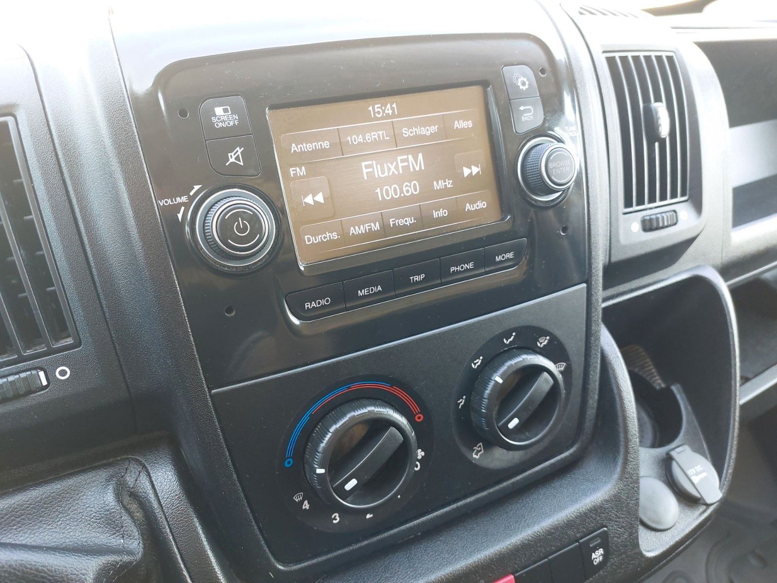 Peugeot BOXER KASTEN330 L1H1 START&STOP KAMERA BLUETOOTH – Bild 13