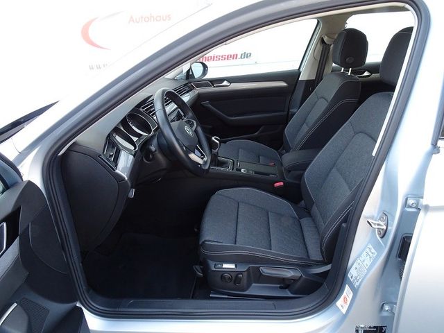 Passat Variant 1.5 TSI Business - LED / Navi