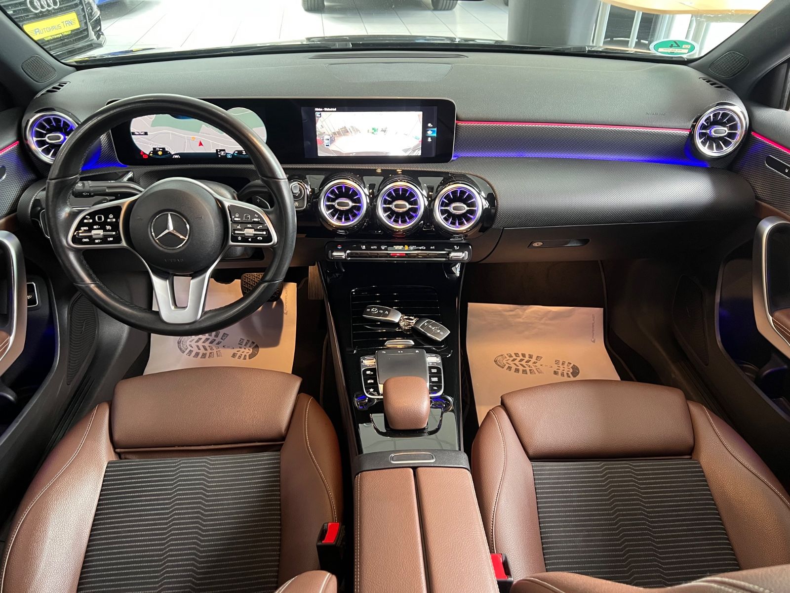 Fahrzeugabbildung Mercedes-Benz A 200 Lim. *AMBIENTE*LEDER-BRAUN* Exclusive *