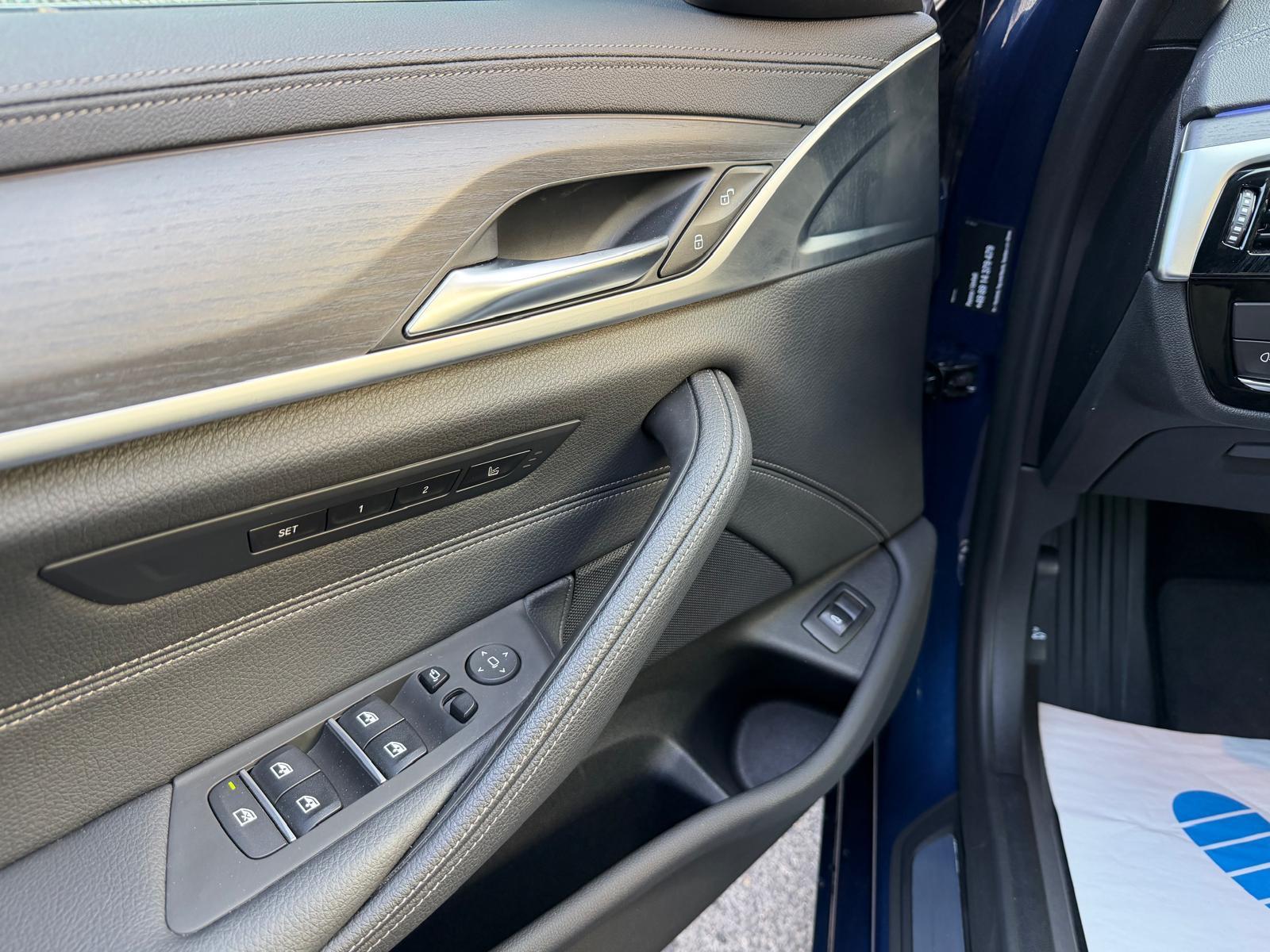 BMW 520 i Luxury Line*1.Hand*Erst 20 Tkm*LED*Navi*