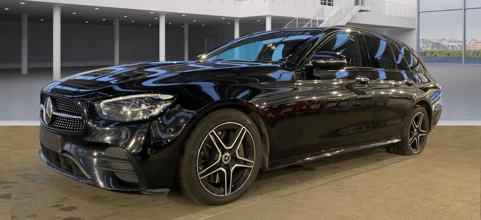 Mercedes-Benz T-Modell E 300 de AMG LINE