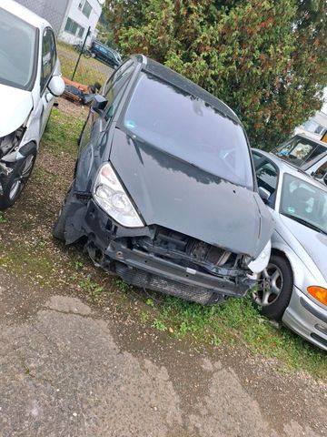 Ford Galaxy 2.2 tdci voll fahrbereit