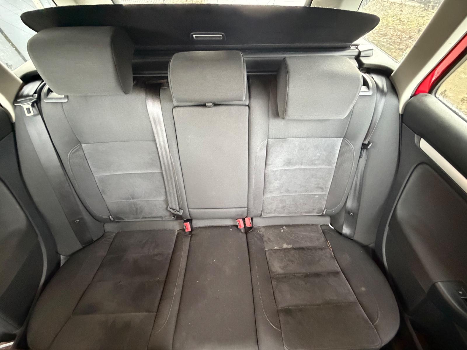 Volkswagen Golf 2011 — photo 9