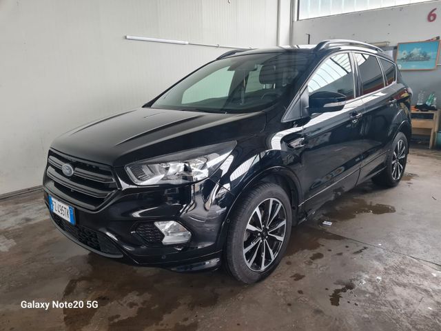 Ford Kuga 1.5 TDCI 120 CV S&S 2WD ST-Line