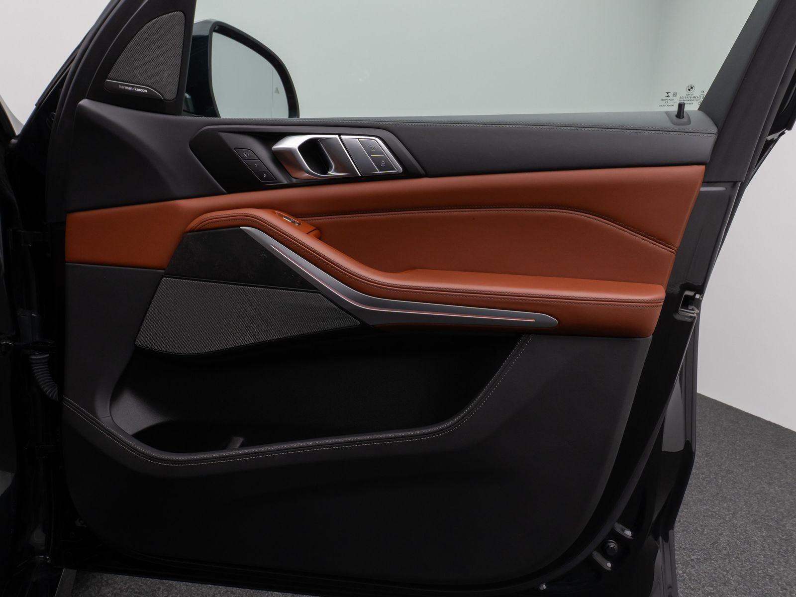 Fahrzeugabbildung BMW X7 M50i Panorama Laser 360°HUD H/K SoftCl 22Zoll