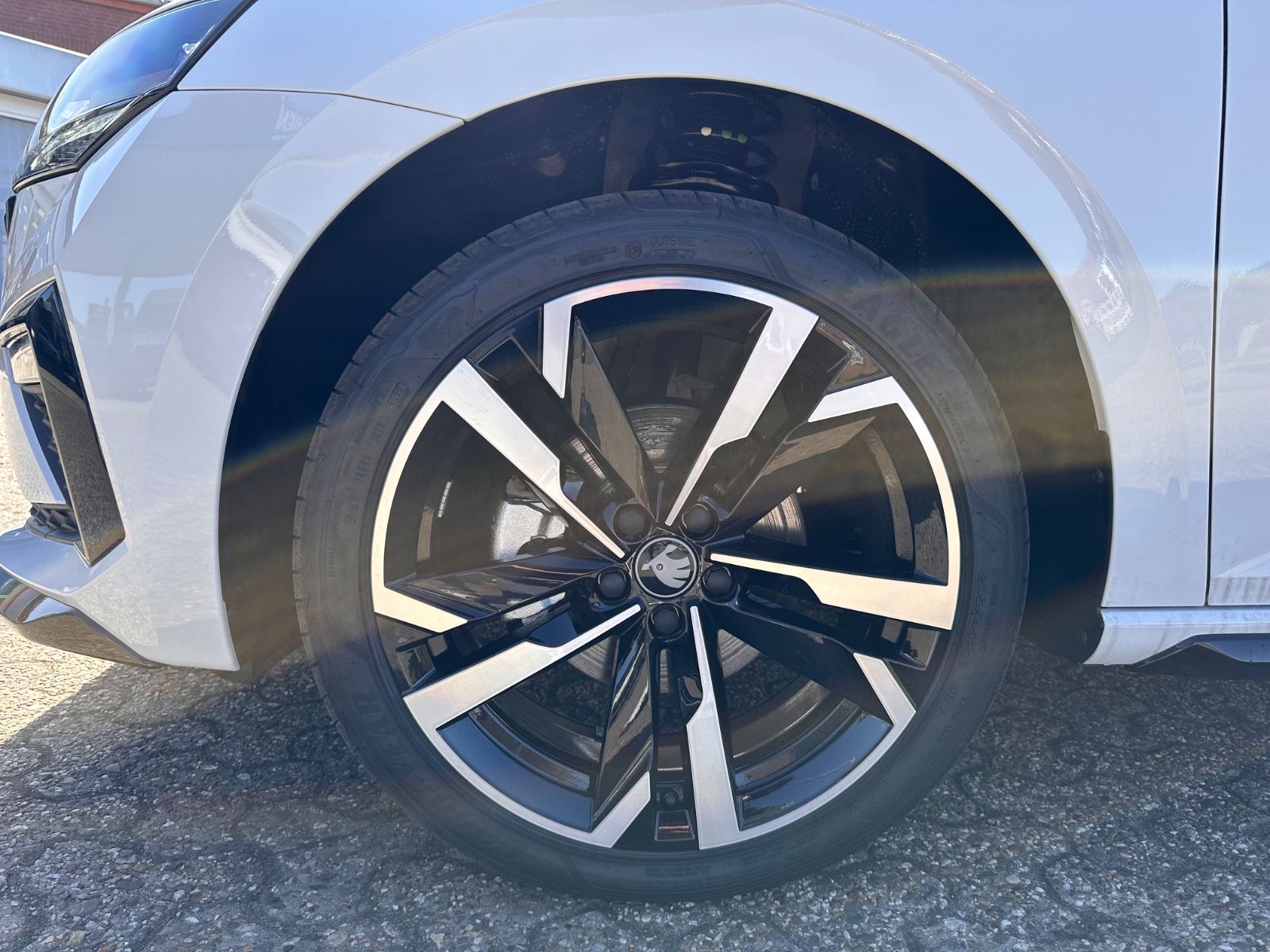 Fahrzeugabbildung SKODA Scala Monte Carlo 1.0 TSI DSG Matrix/Pano/LED