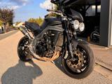 Triumph Speed Triple 1050 Sondermodell Schwarz Matt - TRIUMPH SPEED TRIPLE 1050