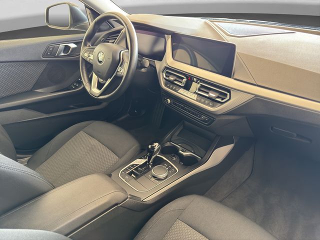 Fahrzeugabbildung BMW 218i Gran Coupé LED+Stop&Go+Kamera+HiFi+Spur