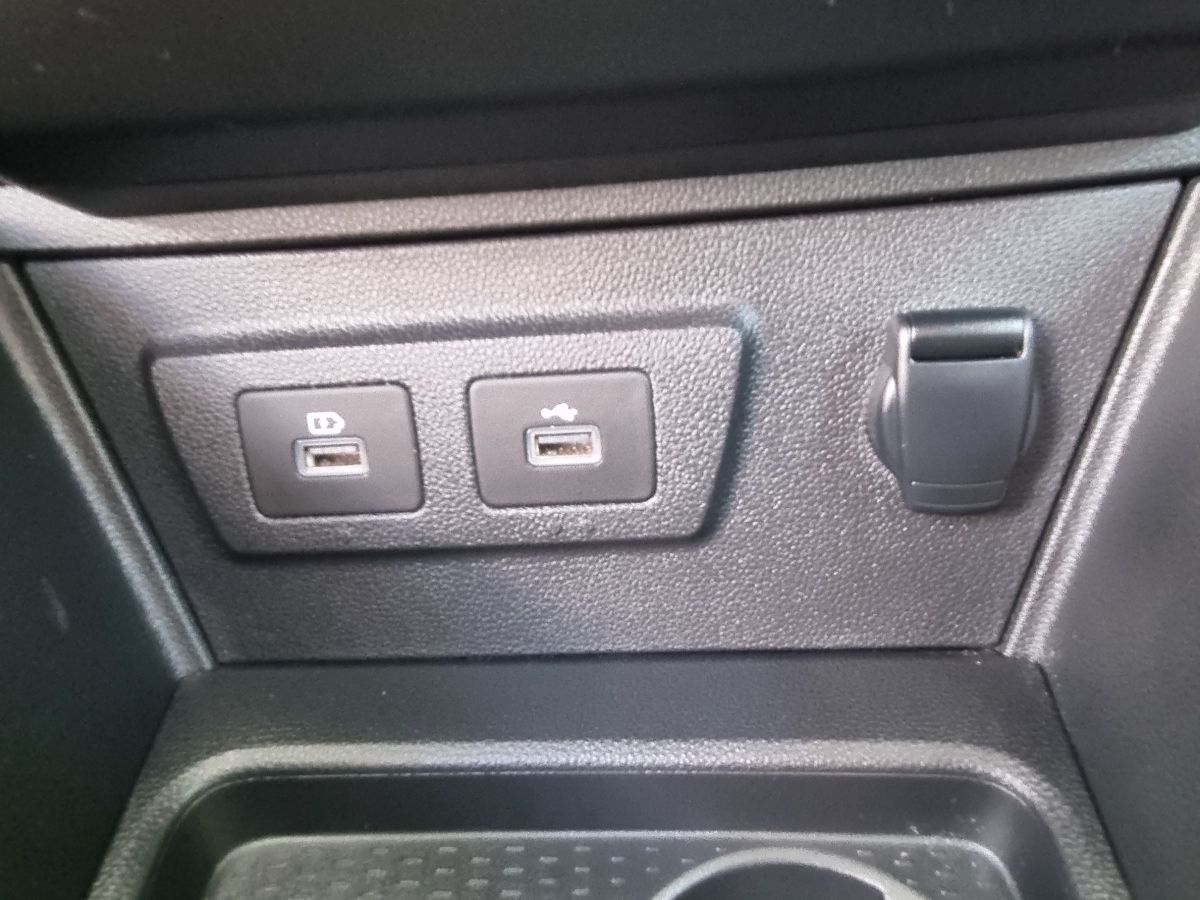 Fahrzeugabbildung Dacia Duster Prestige TCe 150 4WD