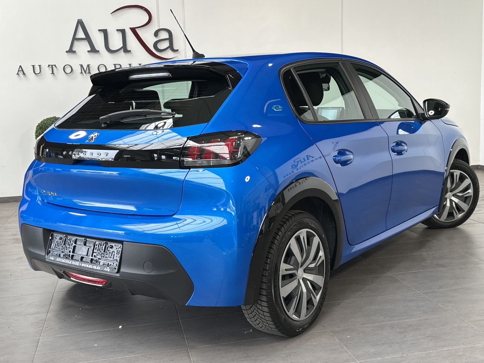 Fahrzeugabbildung Peugeot 208 e Active NAV+LED+DAB+KOMFORT-PAKET+SPURHALTE