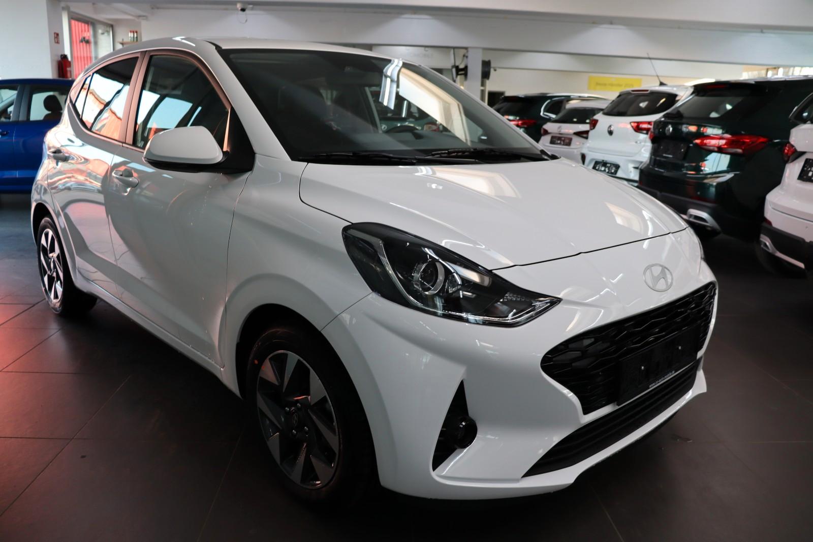 Hyundai i10 1.2 Navi SHZ/LHZ R.Kam Tempo Alu SOFORT