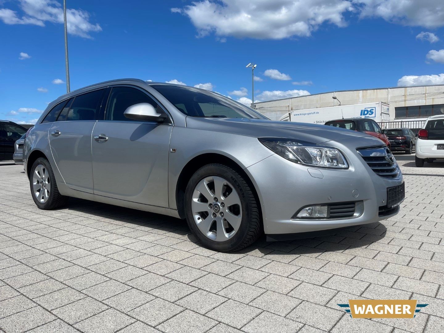 Fahrzeugabbildung Opel Insignia A Sports Tourer Innovation 2.0 CDTI