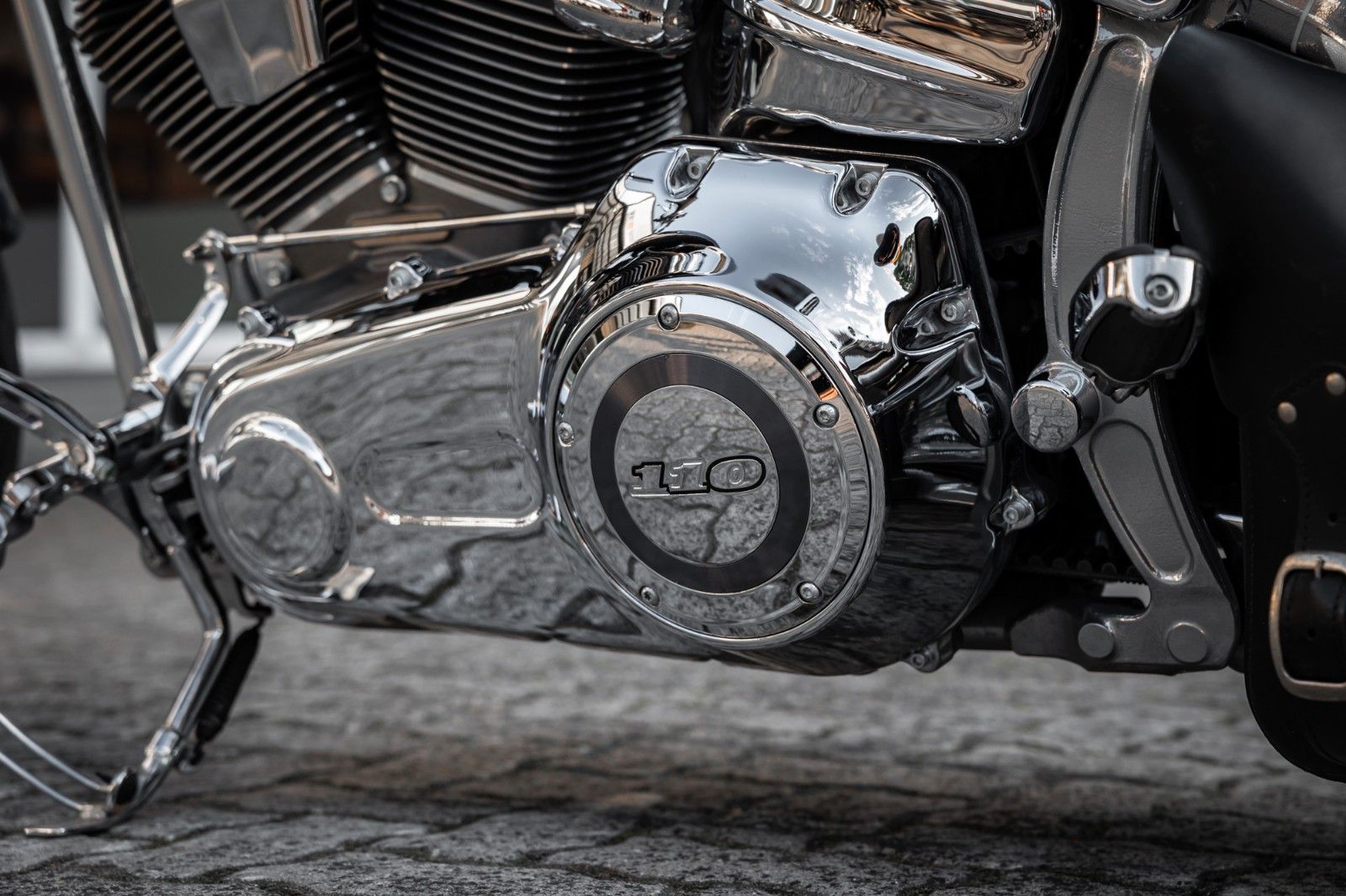 Fahrzeugabbildung Harley-Davidson CVO BREAKOUT FXSBSE -Jekill&Hyde