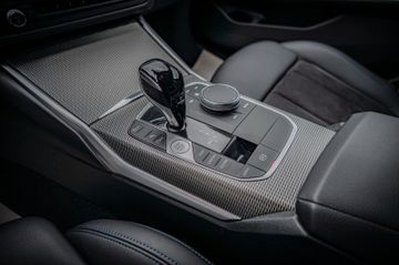 Fahrzeugabbildung BMW 318i Touring M-Sport SERVICE-GARANTIE|SPUR|ACC