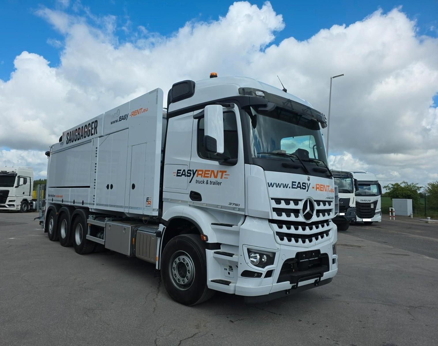 Mercedes-Benz Arocs 8 x 4 Tridem MTS Saugbagger