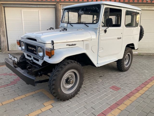 Toyota Land Cruiser BJ40