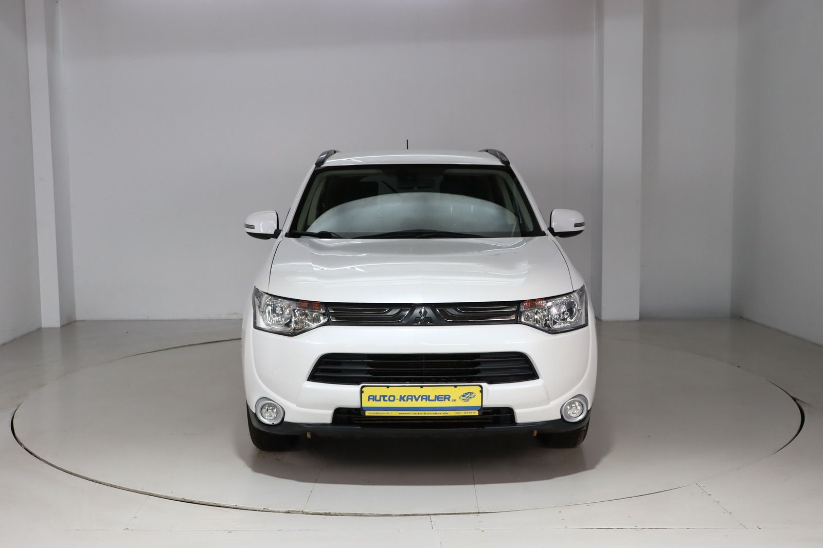 Fahrzeugabbildung Mitsubishi Outlander 2.2 DI-D Invite ClearTec 4WD