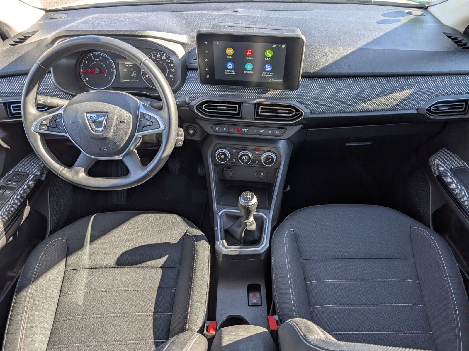 DACIA Jogger  Eco-G 100 Extreme+ AHK Navi SHZ – Bild 13