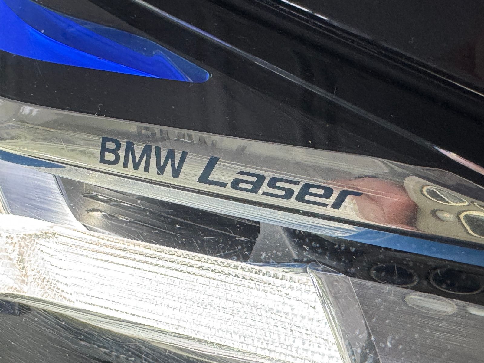 Fahrzeugabbildung BMW 520 d T LUXURY LINE HUD PANORAMA LASER VOLL