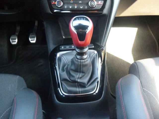 Fahrzeugabbildung Opel Corsa F 1,2 T >GS Line/R-Kamera/LED/SHZ<