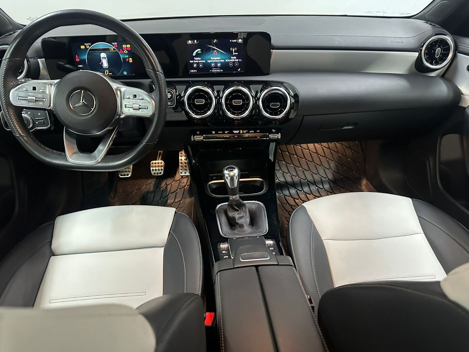 Fahrzeugabbildung Mercedes-Benz CLA 200 SB *AMG-LINE*NAVI*PANORAMA*SH*