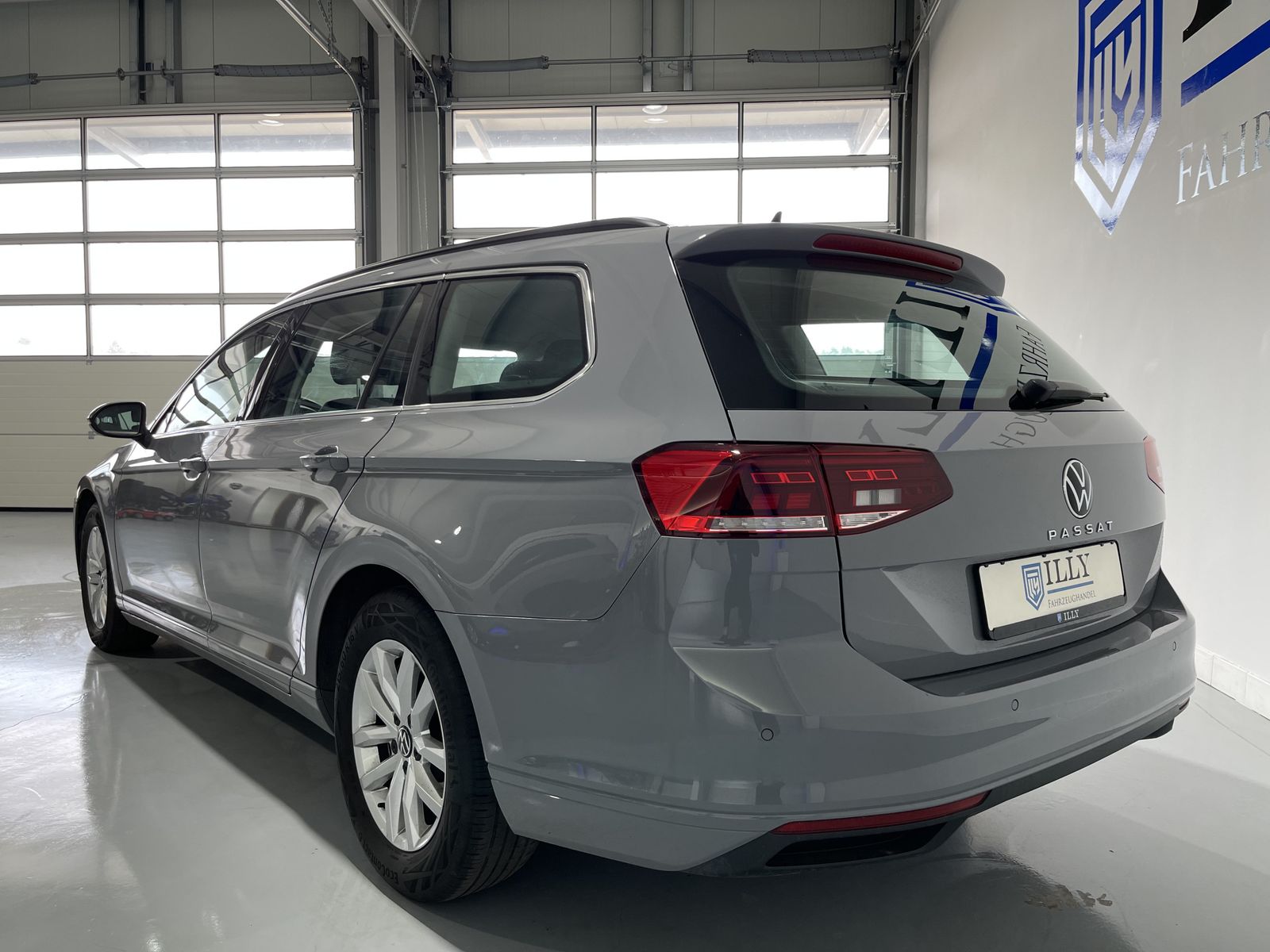 Fahrzeugabbildung Volkswagen Passat Variant Business 1.5 TSI*LED*Navi*Cam*