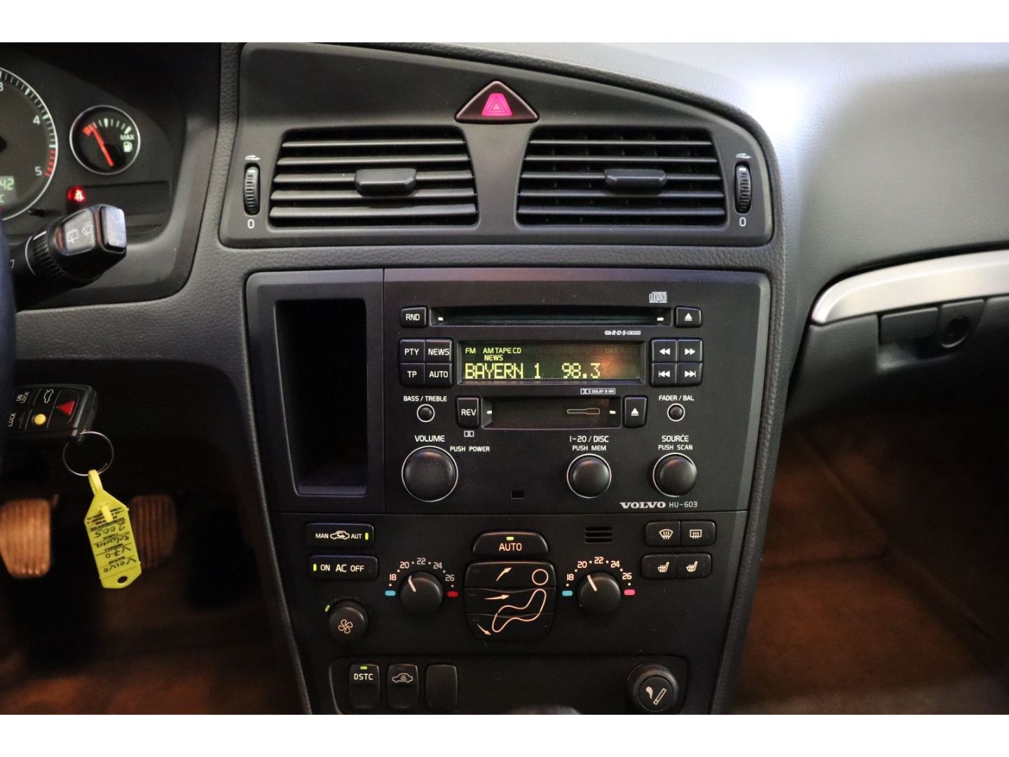 Fahrzeugabbildung Volvo V70 D5 Leder Sitzheizung Klimaautomatik