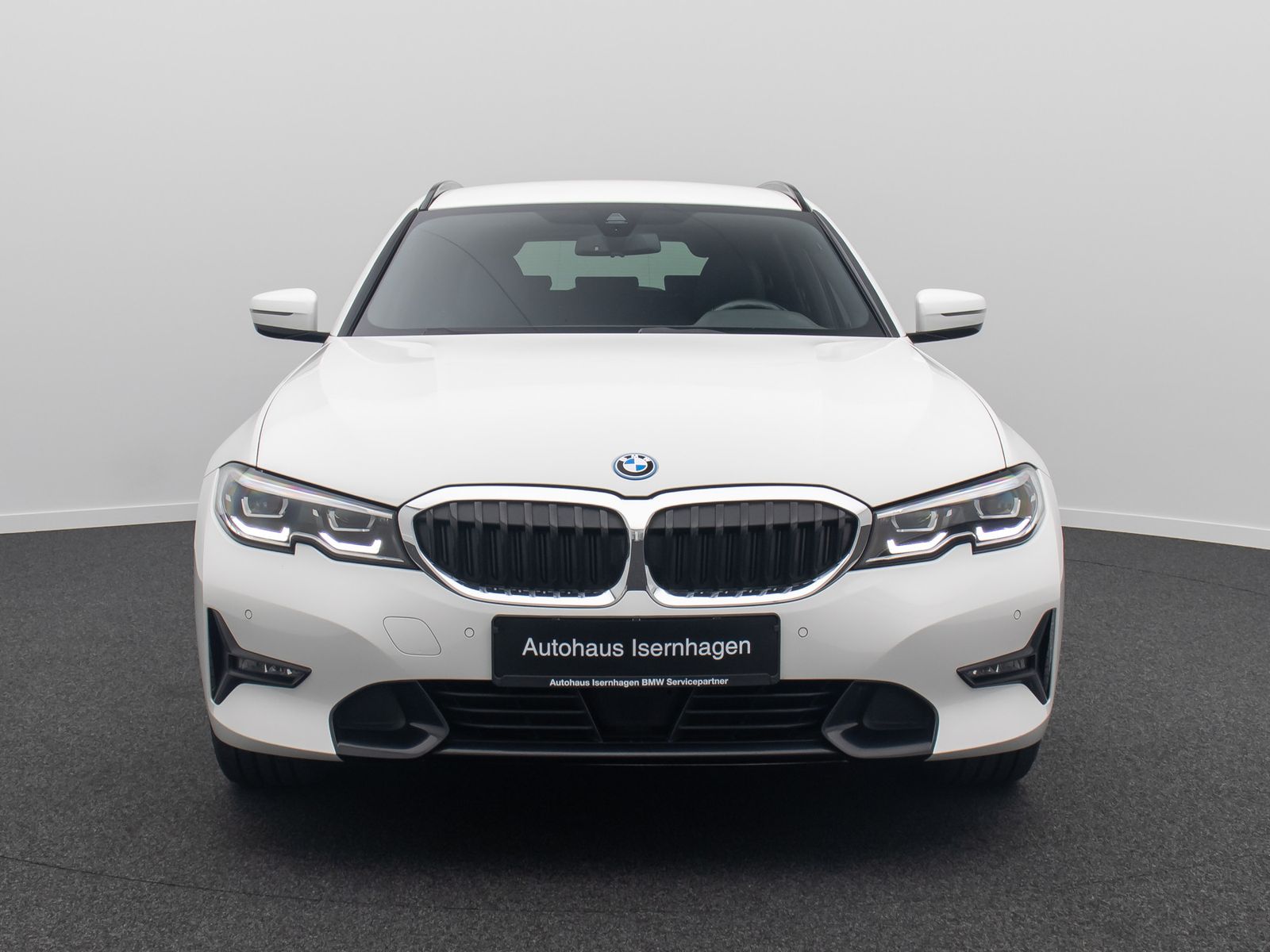 Fahrzeugabbildung BMW 330e Sport Line DAB Kamera Parkassistent Alarm