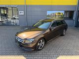 Mercedes-Benz E 350 T-Modell/SCHIEBD*/SHZ/WIDESCREEN/LED/ALLW* - Mercedes-Benz E 350 mit Diesel-Antrieb: Kombi