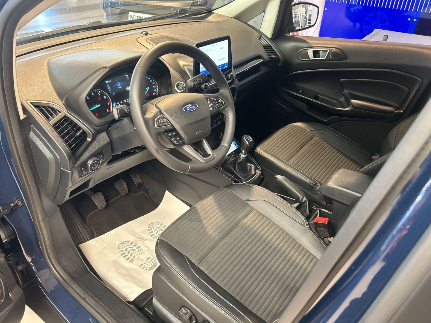 Fahrzeugabbildung Ford EcoSport EU6d Titanium 1.0 EcoBoost AHK-abnehmba