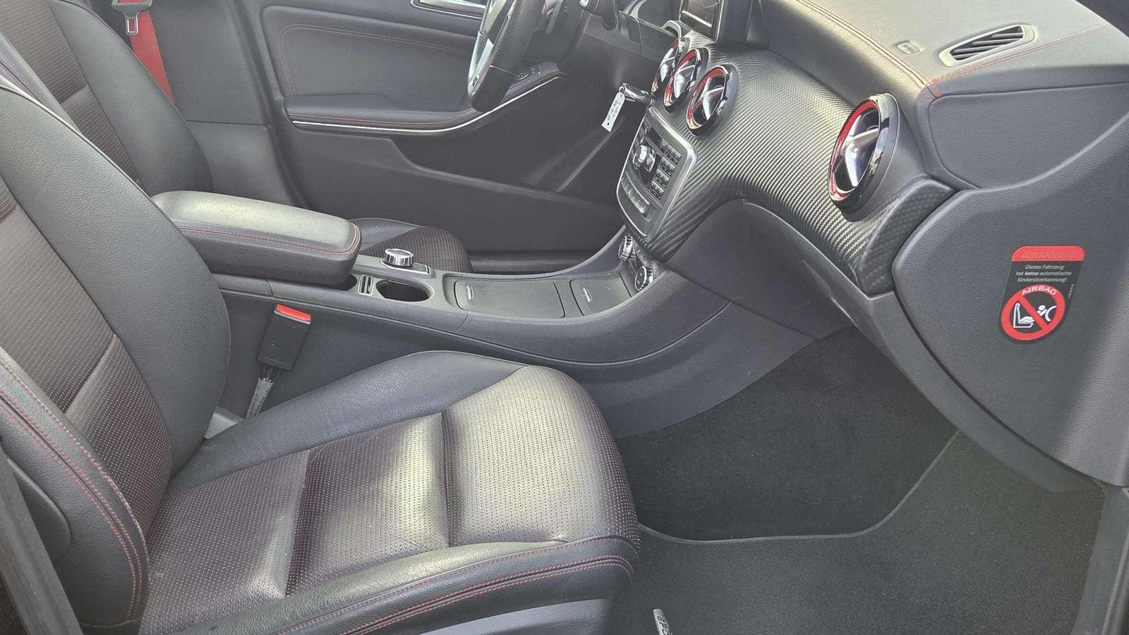 Mercedes-Benz A 250 A 250 Sport AUT Panorama DISTRONIC LEDER