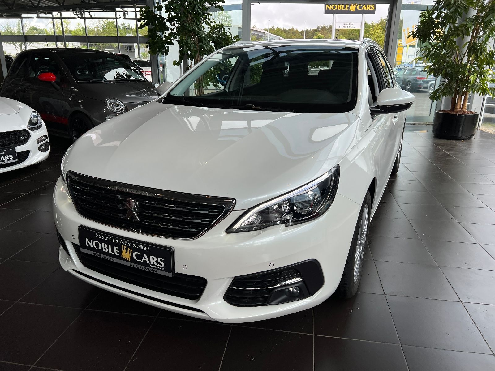 Fahrzeugabbildung Peugeot 308 SW Allure NAVI 360° ALU