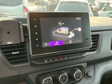 Renault Trafic - 12