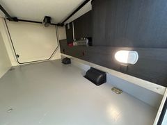 Fahrzeugabbildung Roller Team Kronos 295 TL Hub-Bett SAT TV 5 Schlafplätze