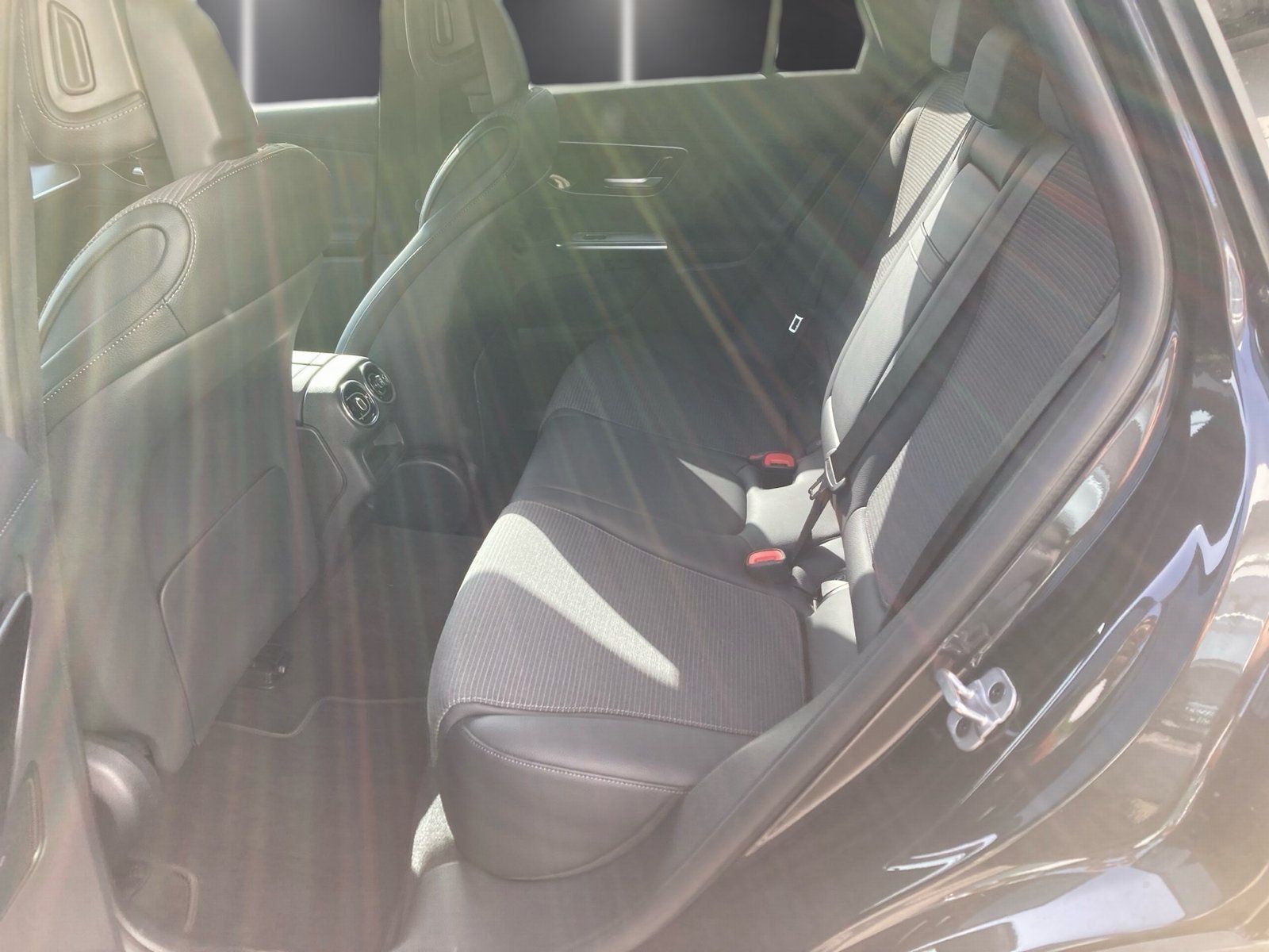 Fahrzeugabbildung Mercedes-Benz GLC 200 4M*AHK*Pano*Totwink*Memory*LED*Kamera*
