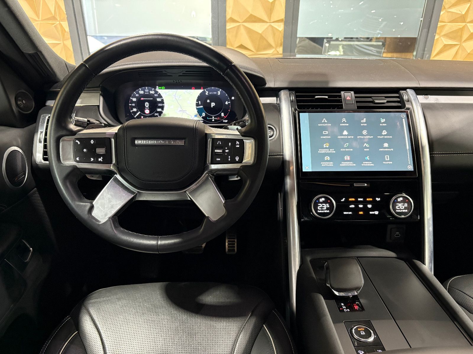 Fahrzeugabbildung Land Rover Discovery 5 R-Dynamic HSE D300 AWD/7-SITZ/PANO/