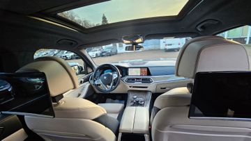 BMW X7 - 11