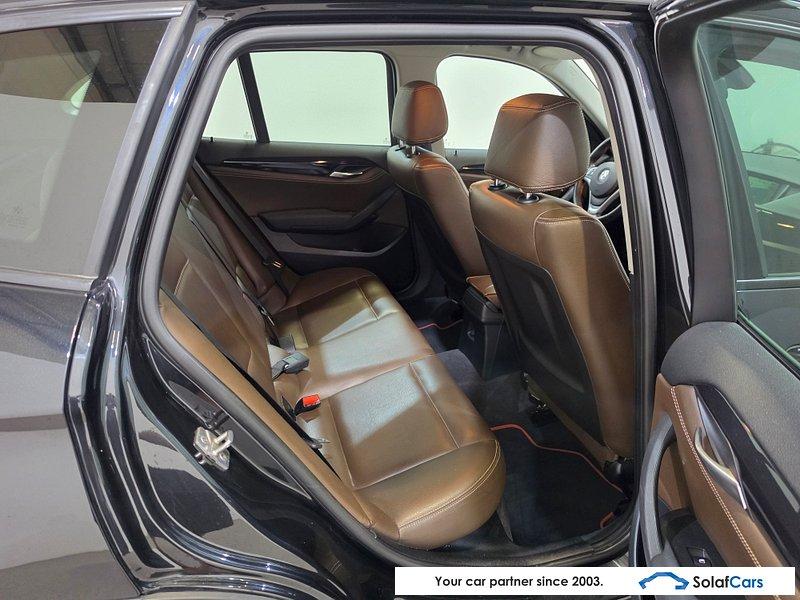BMW X1 sDrive18d 143 ch • Boîte auto • Cuir brun • GPS • Bi-Xénon • Radars AV/AR