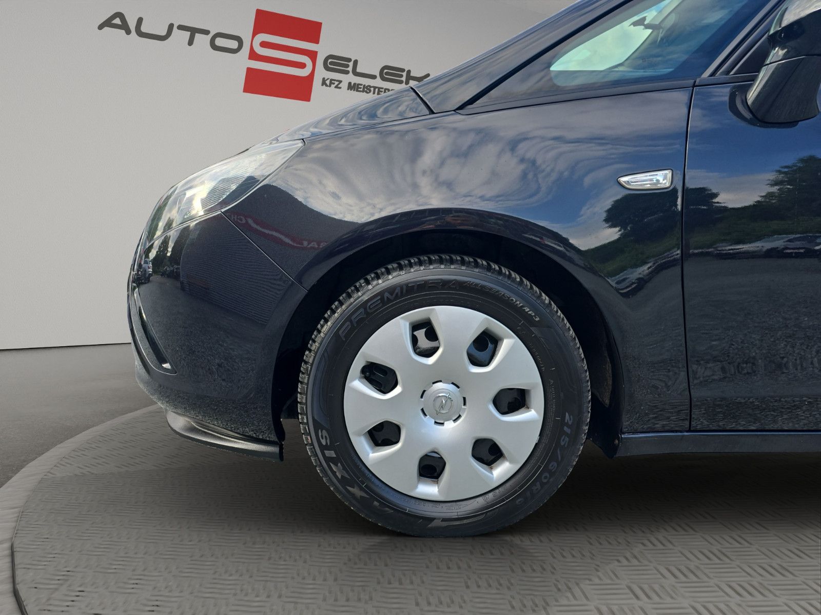 Fahrzeugabbildung Opel Zafira C Tourer Selection 7-Sitze TÜV INSP. NEU