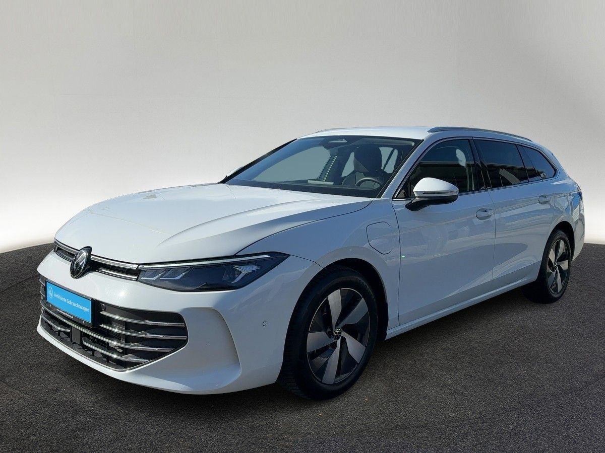 Volkswagen Passat Variant - Bild 2