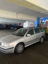Skoda Verkauf Skoda ohne TUV - Skoda Octavia aus 2002: Kombi