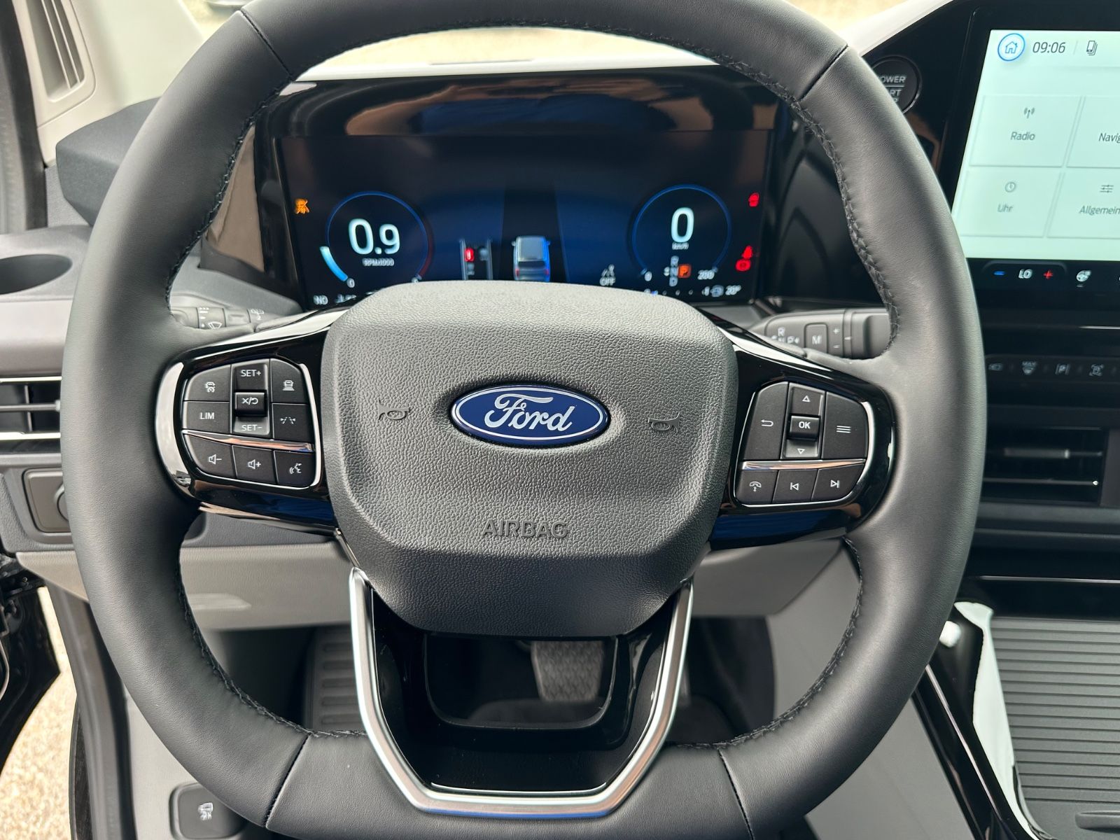 Ford Tourneo Custom - Bild 11