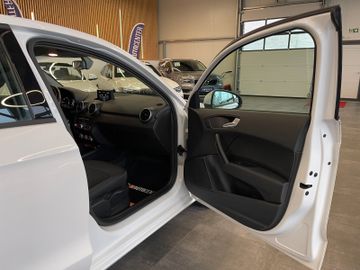 MYAUTOCENTER – Gebraucht- und Jahreswagen mit Werkstattservice in Pfaffenhofen Audi A1 Sportback basis *2. Hand*Klima*Navi*PDC*SHZ*