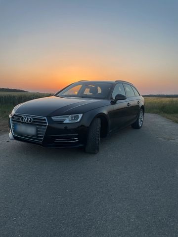 AUDI Audi a4 Quattro