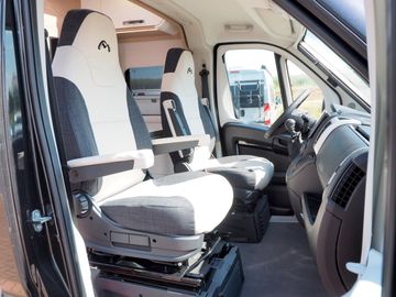 Bild 25 Mooveo Van 60EB,140PS,Dusche,TV,WC,Kamera,Navi, Markise