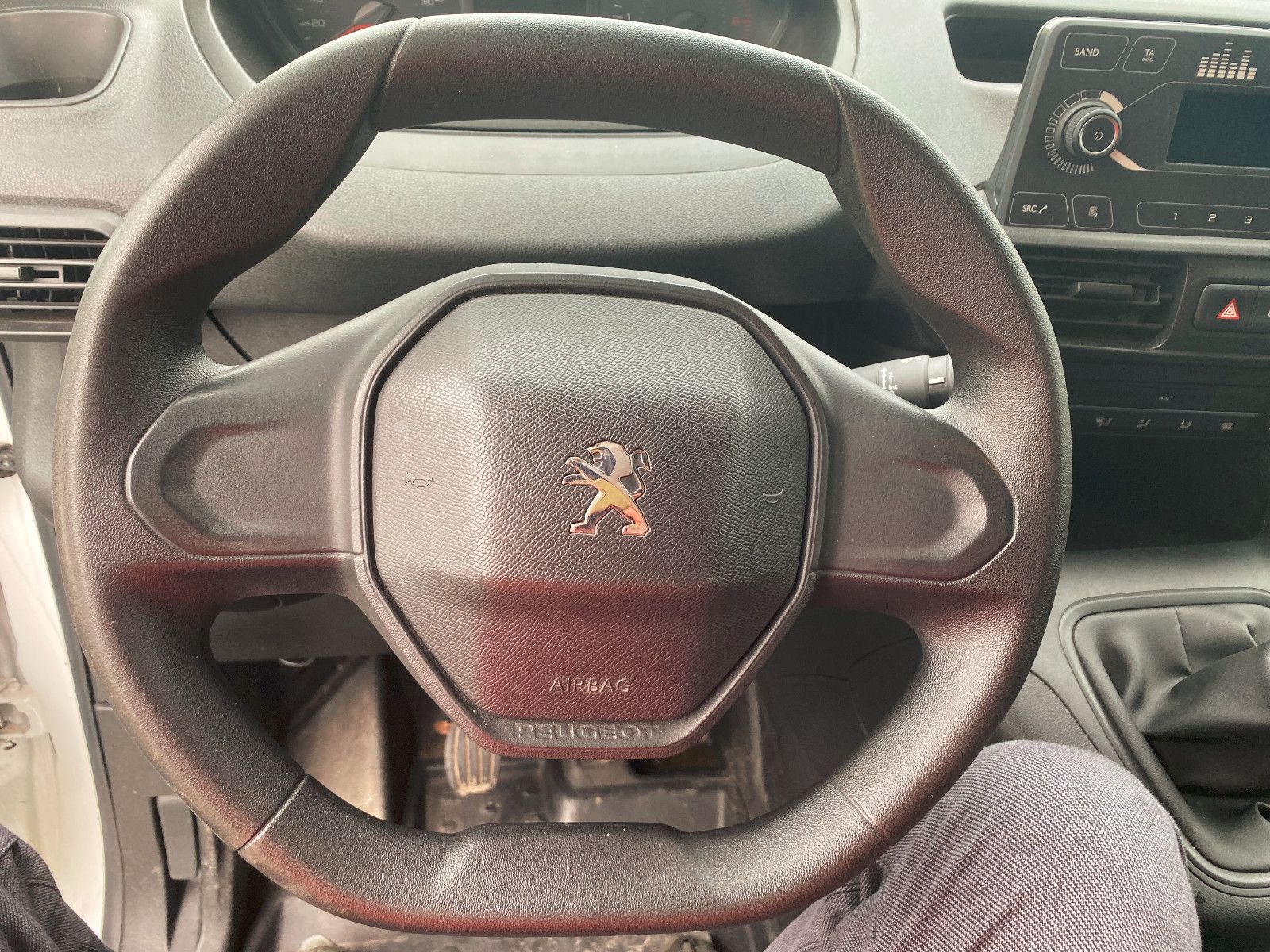 Fahrzeugabbildung Peugeot PEUGEOT Partner1.6BlueHDi ServiceEdition,Kasten