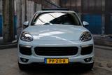 Porsche Cayenne 4.2D S Porsche Exclusive PTS     1 of 1 - Offers