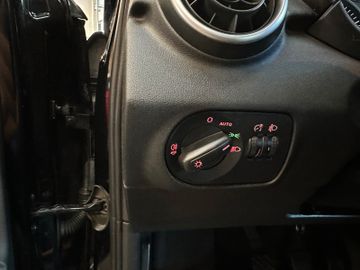 MYAUTOCENTER – Gebraucht- und Jahreswagen mit Werkstattservice in Pfaffenhofen Audi A1 attraction*Klima*Bluetooth*SHZ*PDC*Freisprech